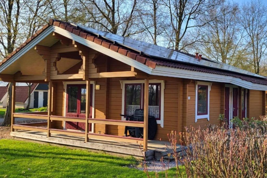 Sauna Bungalow Uppsala Gramsbergen Экстерьер фото